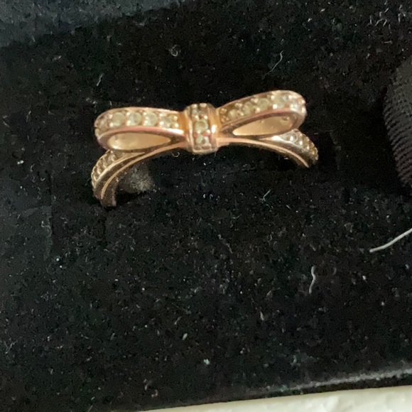 Pandora Rose Gold Bow ring - Picture 2 of 8